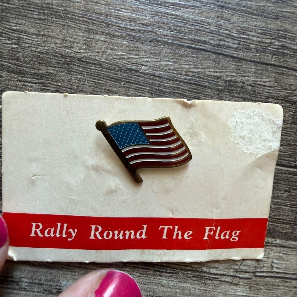 (BOGO 75% Off)  Vintage American Flag Lapel Pin With "Rally Round The Flag"